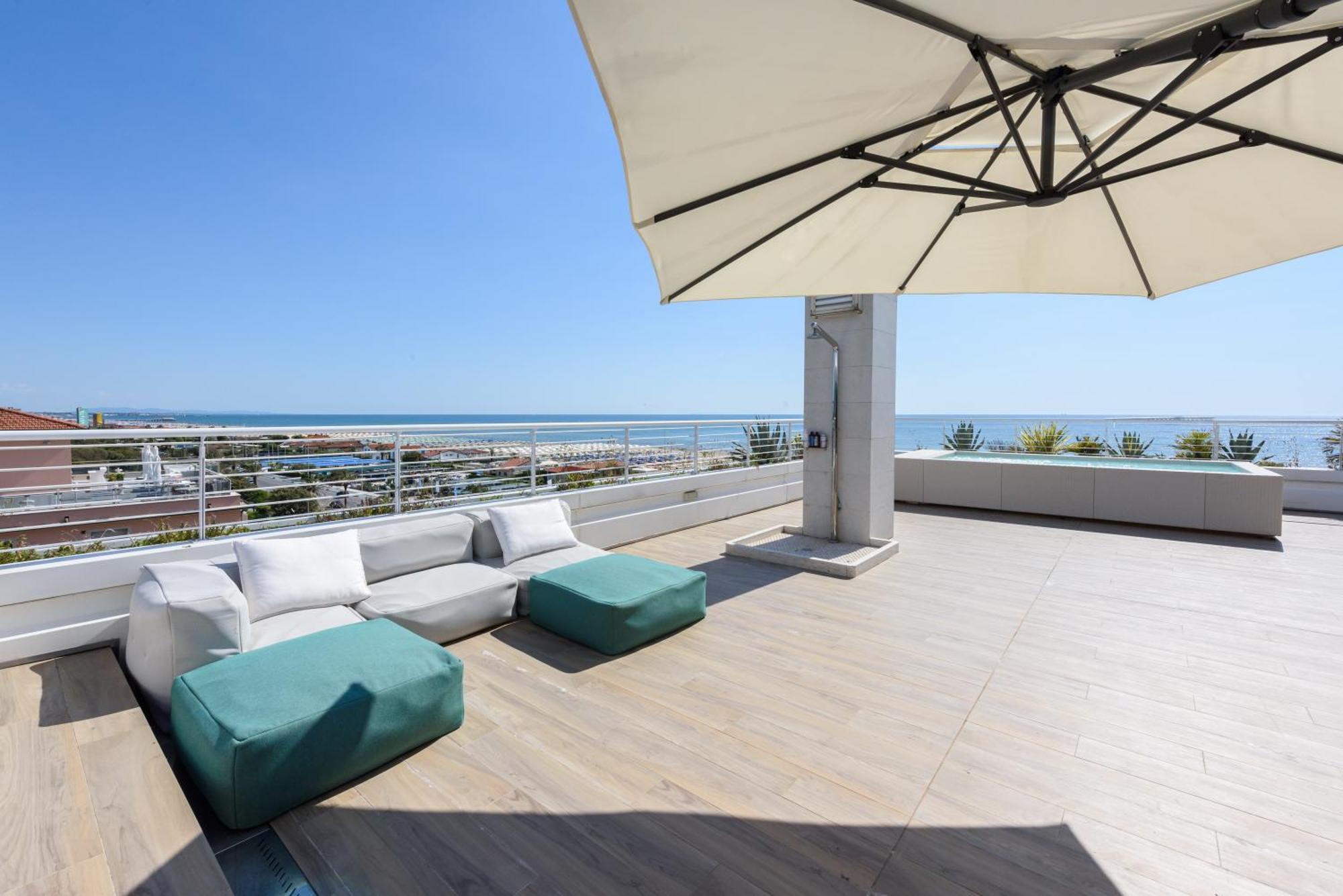 Panoramic Penthouse Rooftop Whit Pool